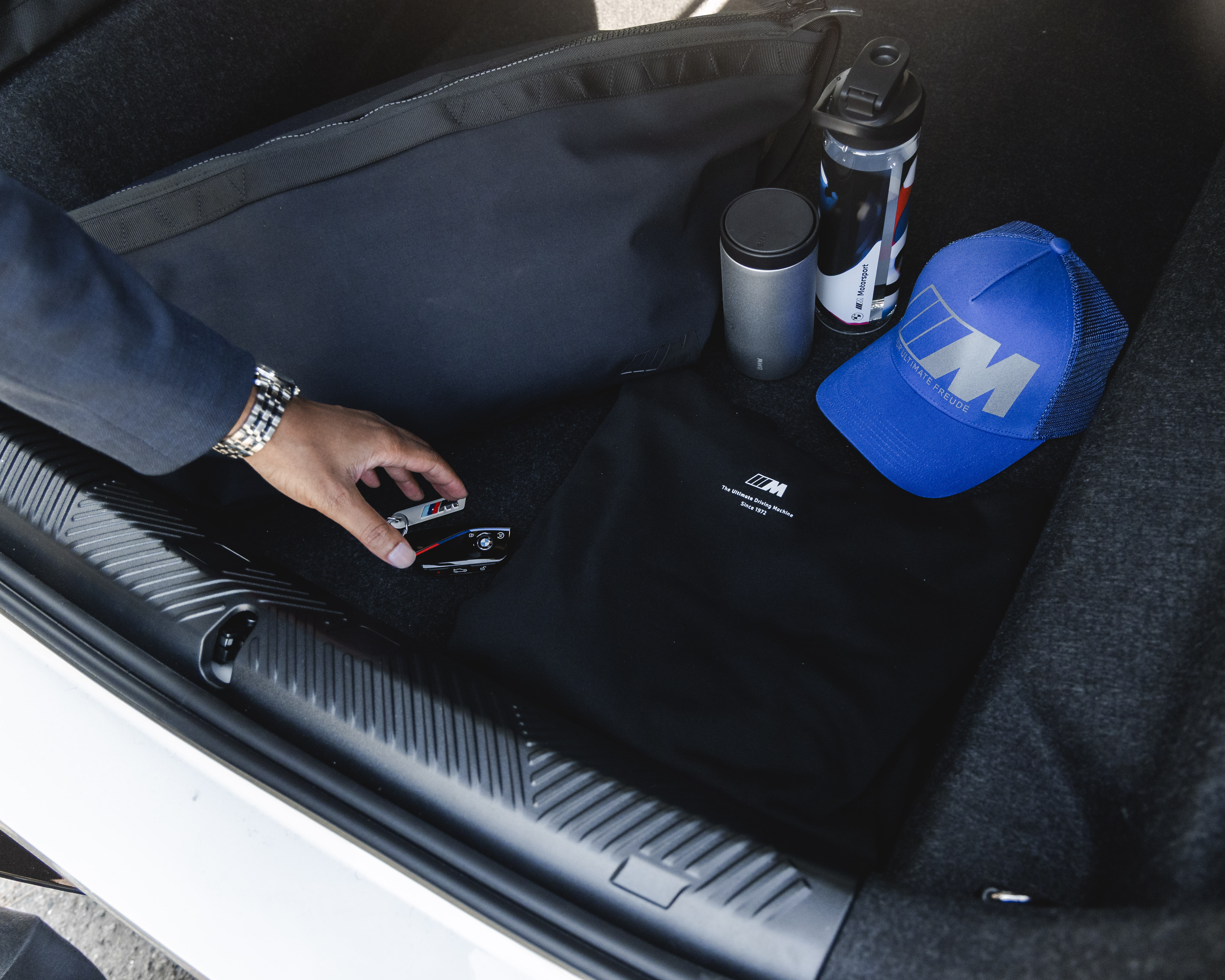 BMW M5 interior cockpit